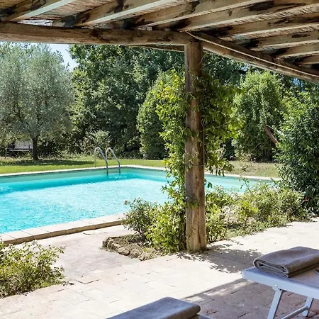 ヴィラ Casale Le Querce Di 8, Emma