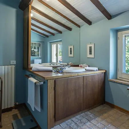 ヴィラ Casale Le Querce Di 8, Emma