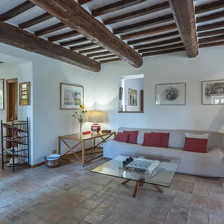 Casale Le Querce Di 8, Emma ヴィラ